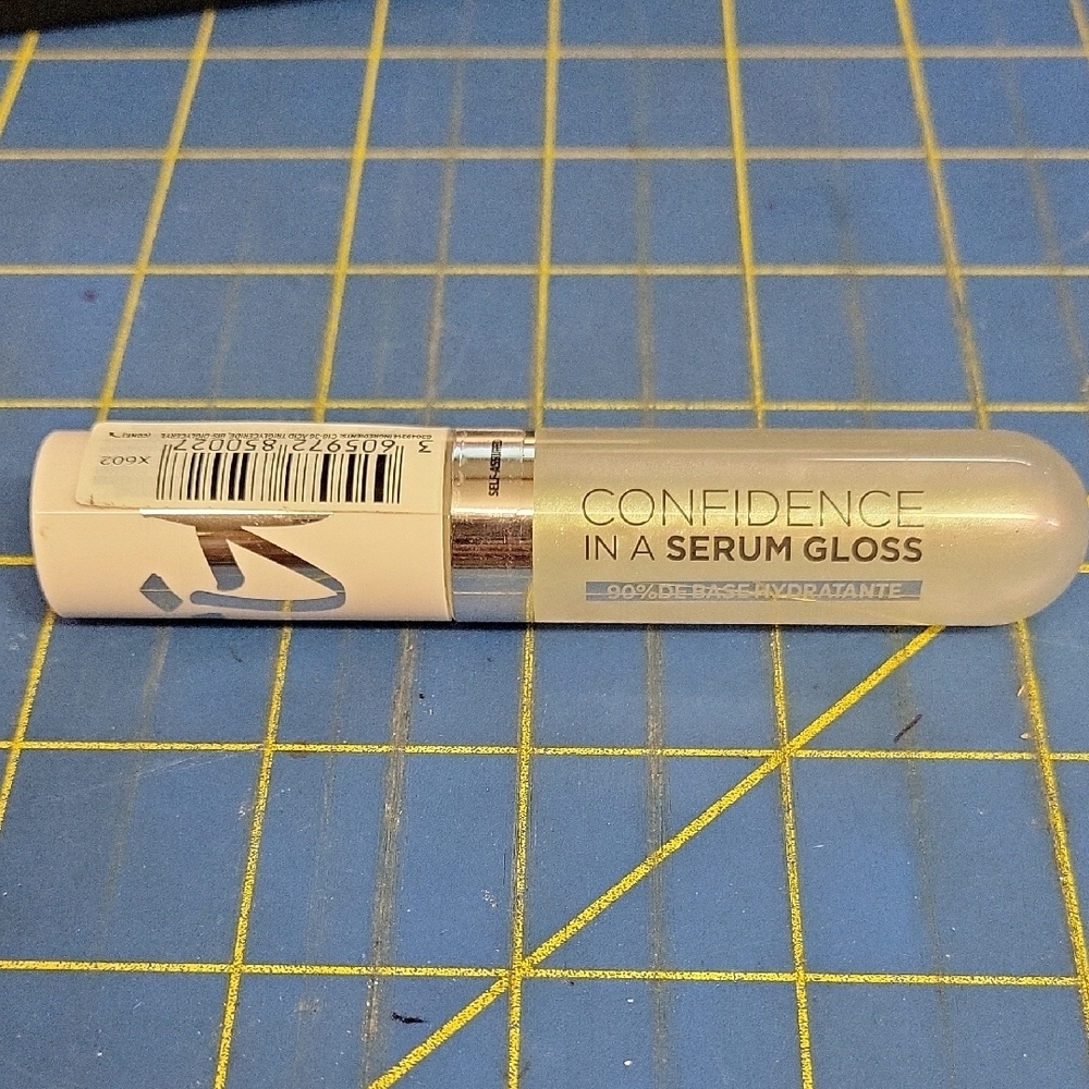 IT Confidence In a Serum Gloss 90% De Base Hydratante NEW